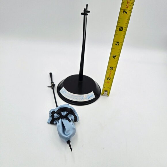 Promenade In The Park Barbie Stand Parasol Black Blue 1997 18630 Read - Picture 2 of 7